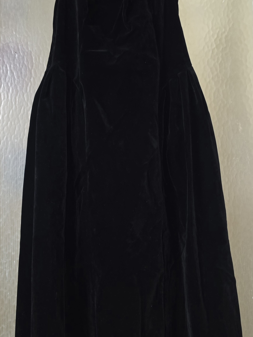 Cider Black Velvet Sleeveless Dress